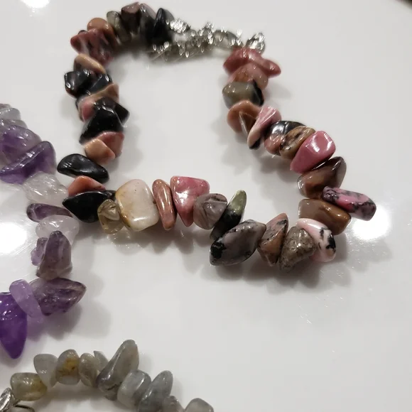 NWOT set of 4 natural stone beaded bracelets - Picture 3 of 6